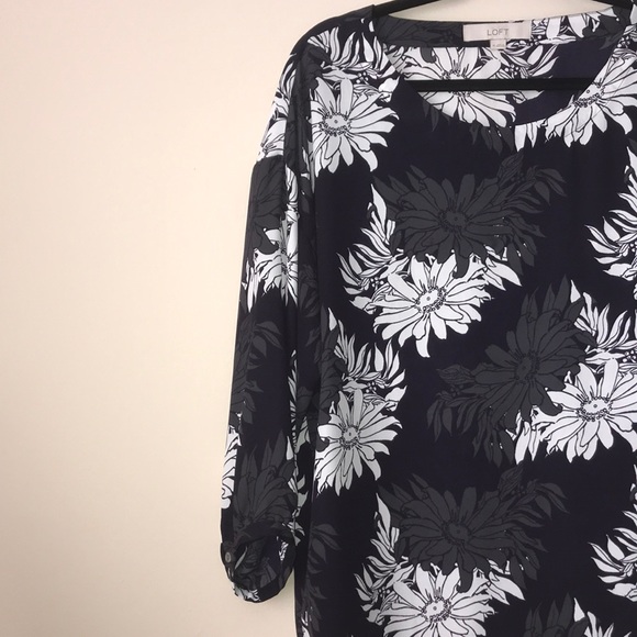 LOFT Flower Blouse - Picture 2 of 6